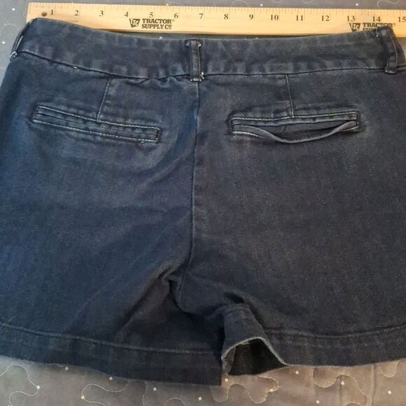 Banana Republic Blue Jean Shorts size 2 - Picture 4 of 5
